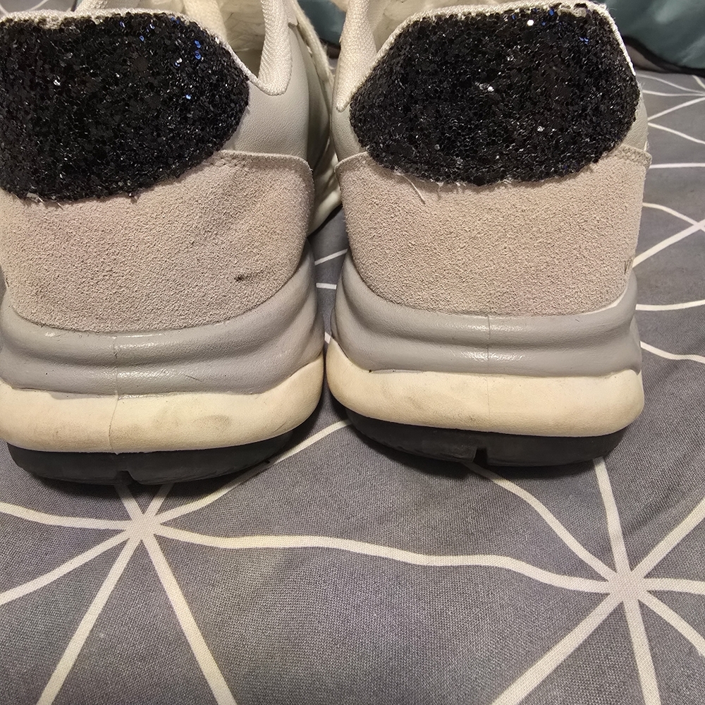 Running shoes - Picture 2 of 4